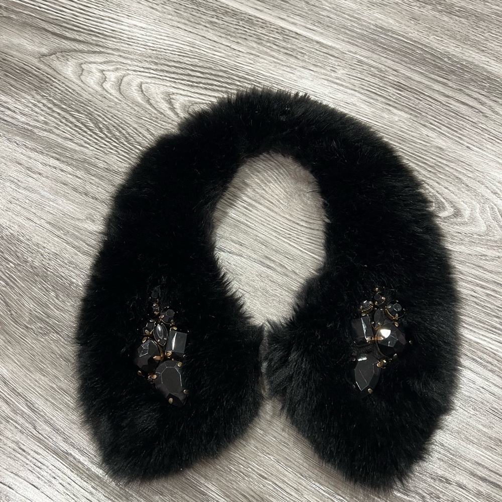 Kate Spade Removable Faux-Fur Collar Coat Preowned. Accessory